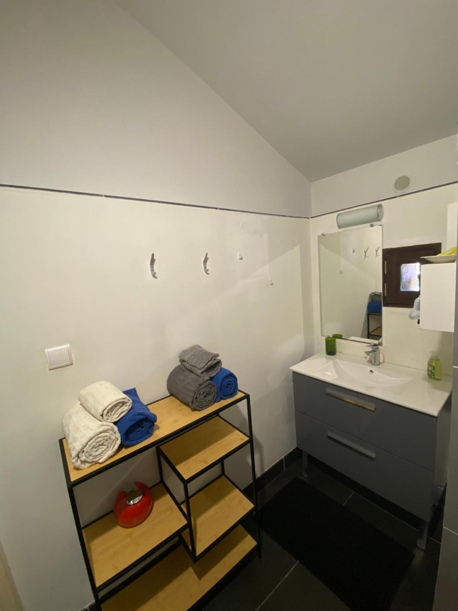 Location Gite 4 Personnes Mazeres - La Petite Maison Экстерьер фото